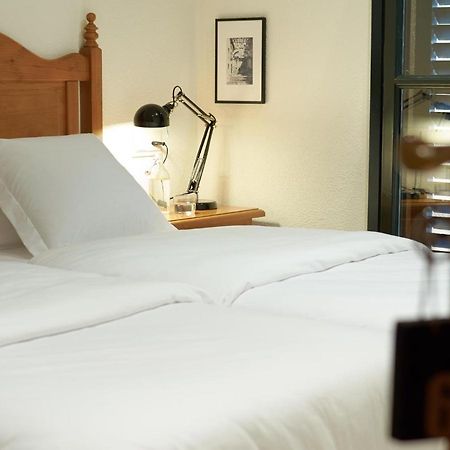 Hostal Can Maret Vilademuls المظهر الخارجي الصورة